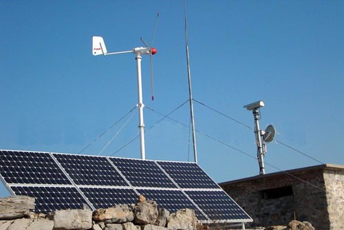off Grid vetrnih solarnih hibridnih električnih sistemov za domačo uporabo